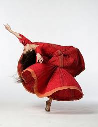 I Love It When Wardrobe Adds To Choreography Worship Dance Prophetic Dance Dance Art