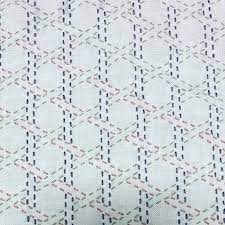 二重籠目 チクチク刺しても刺しても長い道のり 三色目は黄緑にしてみようかな 今日は本当に寒い なんで急に冬が来ちゃったのかなー 二重籠目 刺し子 花ふきん ホビーラホビーレ sashiko embroidery stitches stitch