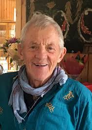 TORBJÖRN FJELLSTRÖM -Korpbergets grundare firades på 80+30-årsdagen  Torbjörn Fjellström, som tillsammans med frun Helena startade Korpberget  1981, har fyllt 80 år. Festen hölls i Bredäng, Stockholm, och det var många  som ville