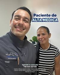 Nuestra hija Danna Isabella Leiva Perozo ha recibido el sacramento del  Bautismo, un momento lleno de alegría y emoción para toda la familia.  Agradecemos a todos los que han estado presentes en