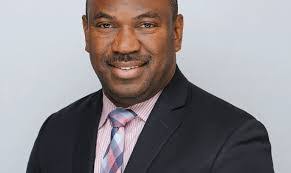 Deron Alexander's Instagram, Twitter & Facebook