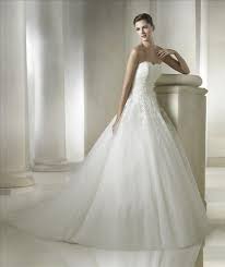 Ich verkaufe hier mein hochzeitskleid! St Patrick Brautkleider Hochwertige Spanische Spitzenkleider Kleid Hochzeit Hochzeitskleid Schone Brautkleider