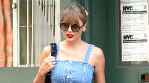 I have a recurring dream that people are lined up next to my bed taylor swift: Taylor Swift S Genius Trick To Pulling Off Denim On Denim Get Her Look Entertainment Tonight