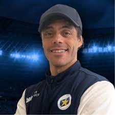 En dehors des terrains, très peu ont été valorisés”… Match Retour, un  programme d'accompagnement et de formation dédié à la reconversion des  footballeurs. Lancement des inscriptions pour la…