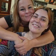 Amanda Finkbeiner's Instagram, Twitter & Facebook