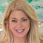 Karen Giller's Instagram, Twitter & Facebook