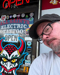 I'm here today and tomorrow. @allsaintselectrictattoo I got my book of one  and dones. Plenty of flash