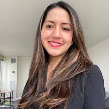 Giuliana Huarcaya B (@giuliana_hb)