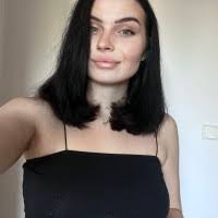 Valerie Cerda's Instagram, Twitter & Facebook