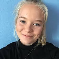 Michelle Mathiesen's Instagram, Twitter & Facebook