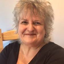 Lorraine George's Instagram, Twitter & Facebook