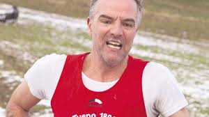 Henne hat alles im Griff