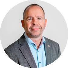 Proud and priviliged to say that tomorrow I will start a new adventure at  ServiceNow as Senior Commercial Account Executive. A journey and  opportunity I look very much forward to. That also