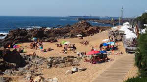 It's right on the beach and really close to douro river's mouth. Praia Da Luz Aguas Do Porto Em