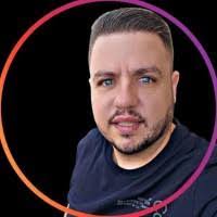 Junior Goncalves's Instagram, Twitter & Facebook