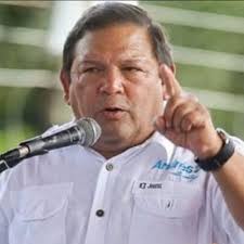 Beatriz Escobar (@tatier35)