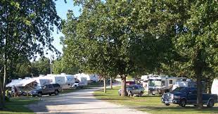 At 100 million gallons per day maramec spring is the 5th largest spring in the state and is the main source of flow for the meramec river. Meramec Springs Country Store And Rv Park 5 Photos 3 Reviews St