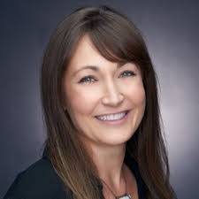 Alyssa Croft's Instagram, Twitter & Facebook