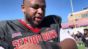 Duke defensive tackle DeWayne Carter