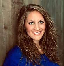 Jacquelyn Bentley's Instagram, Twitter & Facebook