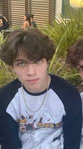 260 MATHEW BERNARD STURNIOLO ideas