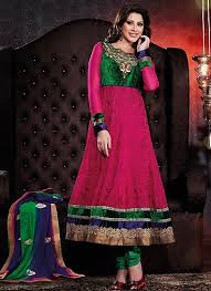 This attire is encrafted with cutdana, gold zardosi, lace, resham, sequins and stone work. Stay Evergreen With These 15 Green Salwar Kameez Designs