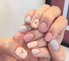 Todas las tendencias sobre uñas decoradas explicadas paso a paso. Unas Decoradas Sencillas Colores Pastel Unassencillas Easynailartdesigns Easynaturalhairs Unas Decoradas Sencillas Manicura De Unas Unas Sencillas Y Bonitas