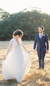 Non Strapless Wedding Dress 010 Feathered Arrow Katie Shuler Photography Bridal Bridalgown Weddingdres Dugun Pozlari Dugun Fotograflari Dugun Fikirleri