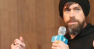 Twitter betaalt topman 1,40 dollar