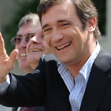 Pedro passos coelho was born on july 24, 1964 in coimbra, portugal. Pedro Passos Coelho Pministrocoelho Twitter