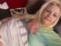 This is my niece.. here is her story.. we need prayers over everything!  Everything is appreciated!!! This is Mackenie and she is the most sweet,  quiet, kind, niece, sister, cousin, and 16