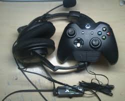 Jul 10, 2017 · that's right, you can't just connect a wireless xbox 360 controller to your pc using bluetooth, or anything like that. How To Use Your Xbox 360 Headset With Your Xbox One Controller Xbox One Wonderhowto