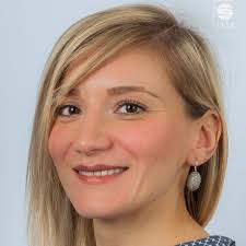 Crowdsourcing LUCAS: Citizens Generating Reference Land Cover and Land Use  Data with a Mobile App[v1]