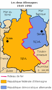 Anéantie en 1945, divisée pendant près de 50 ans, l'allemagne fut un des symboles de la guerre froide et de la bipolarisation du monde. Le Blocus De Berlin 1948 1949 Au Fil De Lauweau Fil De Lauwe