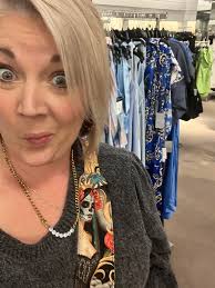 Grabbing dresses with mom for the wedding… I'll be live with deal of the  day around 4 today!!