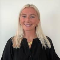 100+ "Anna Lynch" profiles