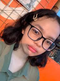 Looking for guy given red glow stick?