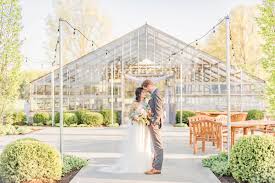 Barn wedding venues in columbus offer gorgeous scenery, amazing photo ops, and a relaxed, natural setting your guests will love. Jorgensen Farms