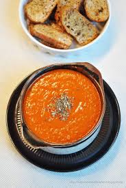 Tomatensuppe Mit Gerosteten Tomaten Und Basilikum Tomaten Suppe Rezepte Tomatensuppe