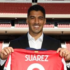 Es internacional absoluto con la selección de fútbol de uruguay. Atletico De Madrid Presenta A Luis Suarez Portara El Dorsal Numero 9 Soy Futbol
