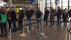 Watch our video tutorial on how to create your logo. Ambtenaren Springen Bij Als Vrijwilligers Bij Stembureaus Open Rotterdam