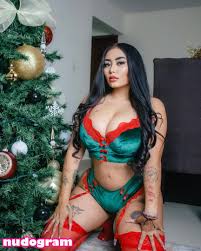 Michbaezoficial  Michelle Bunny  m_baezsan1 Гола изтичане OnlyFans снимка  2 - Nudogram v2.1