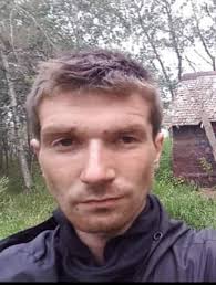 MISSING‼️ Vincent McLean (28) Vermilion, Alberta, Canada October 2, 2021 On  Oct. 16, 2021 at approximately 3:45 p.m. the Vermilion RCMP received a  report that 28-year-old Vincent McLean had not been seen