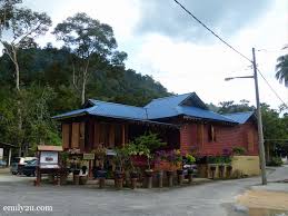 Rumah kebun adalah rumah percutian yang terletak di kampung semungkis, hulu langat. Orchard Santika Homestay Hulu Langat Selangor From Emily To You