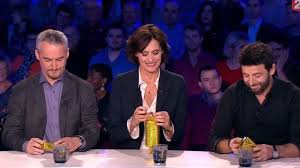 Laurent ruquier revisite les temps forts. Video Onpc Laurent Ruquier Distribue Des Preservatifs Sur Le Plateau L Express