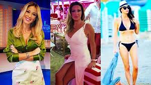 I giornali stranieri commentano l'accavallamento di gambe di paola ferrari a euro 2020foto: Paola Ferrari Strizza L Occhio Ad Ilaria D Amico Siamo Sensuali E Calcio News 24