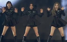 지효, 미나 & 다현의 허벅지 쓰리섬