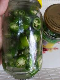 Kalau makan mi, nasi atau kuetiau goreng, memang sedap kalau dinikmati bersama cili jeruk ni. Cara Cara Buat Cili Jeruk Yang Sedap Rangup Tahan Lama