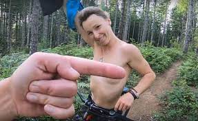 ˈʃaːrka ˈpantʃoxovaː, born 1 november 1990) is a czech snowboarder. Ducaajrrjeii4m