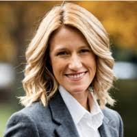 Abby Betts's Instagram, Twitter & Facebook